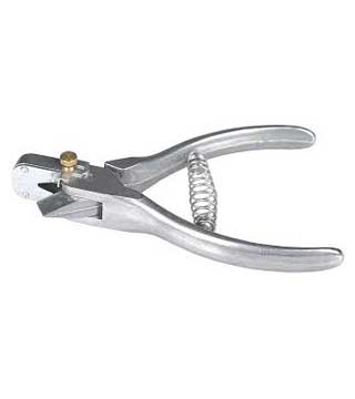 "V" Type Ear Notcher - L - Steve Regan Company